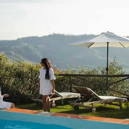 Peralta Tuscany 펜션 카마이오레